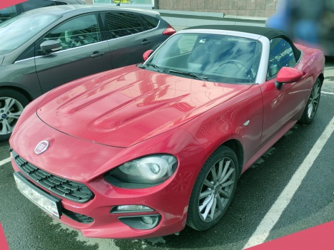 Fiat 124 Spider