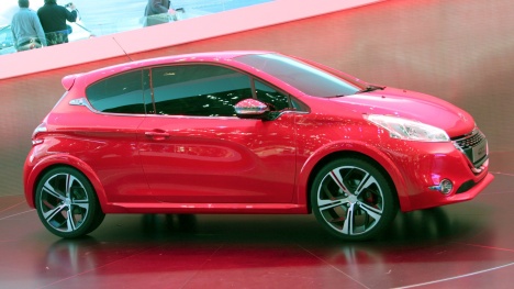 GIMS 2012. Peugeot 208 GTi Concept