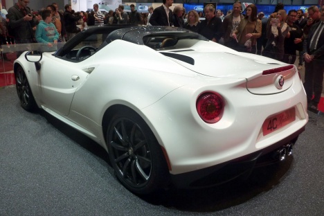 GIMS 2014. Alfa Romeo 4C Spyder