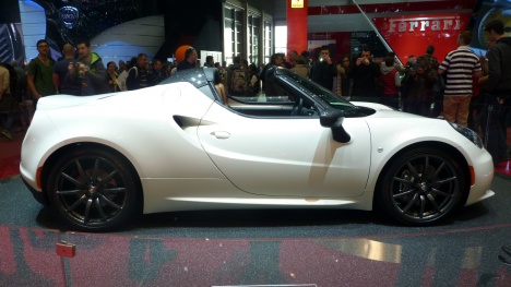 GIMS 2014. Alfa Romeo 4C Spyder