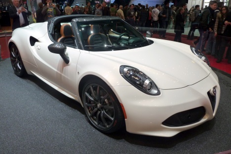 GIMS 2014. Alfa Romeo 4C Spyder