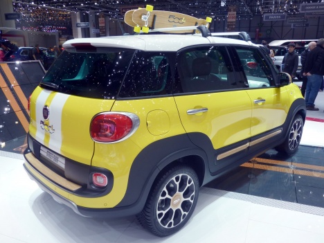 GIMS 2014. Fiat 500L Street Surf