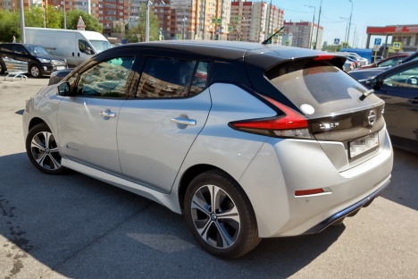 Nissan Leaf 2