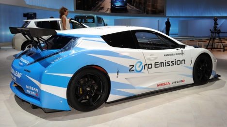 GIMS 2012. Nissan Leaf Nismo RC