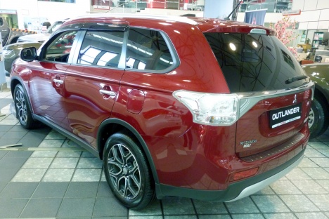 Mitsubishi Outlander 2015