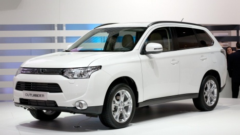 GIMS 2012. Mitsubishi Outlander 2013