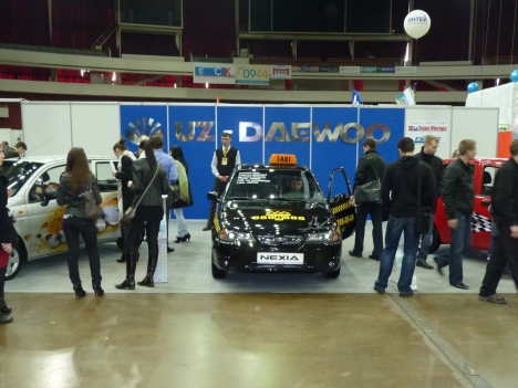 Стенд Daewoo на выставке "Мир автомобиля 2010"