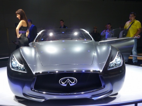 ММАС 2010. Infiniti Essence Concept