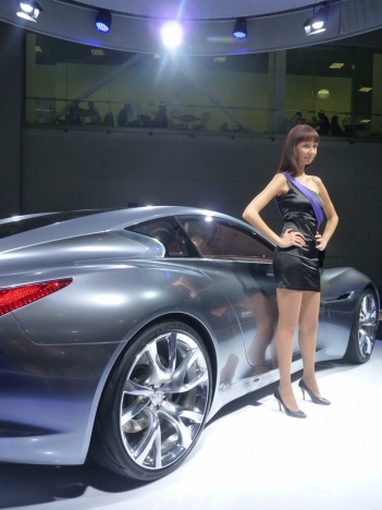 ММАС 2010. Infiniti Essence Concept