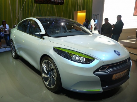 ММАС 2010. Renault Fluence Z.E. Concept