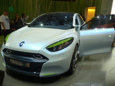 ММАС 2010. Renault Fluence Z.E. Concept