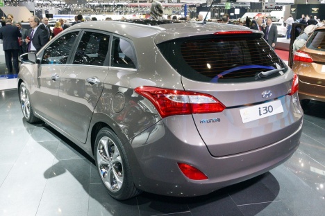 GIMS 2012. Hyundai i30 2013